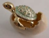 Small Baby Turtle in Hatching Egg - Trinket Box